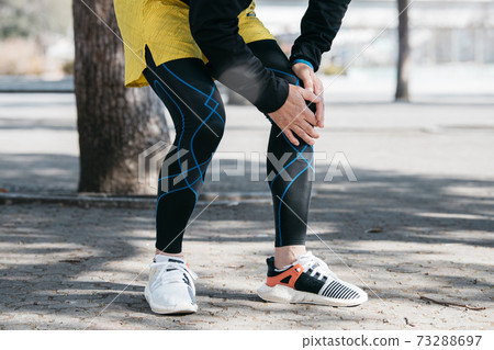膝蓋/膝蓋疼痛圖像奔跑的人 膝蓋/膝蓋疼痛圖像奔跑的人 73288697