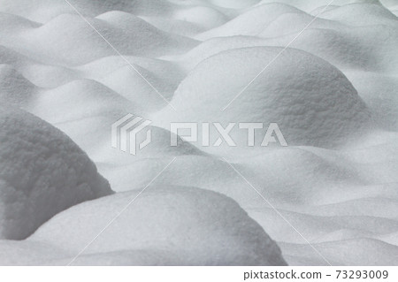 Abstract white snow forms and shapes pattern Abstract white snow forms and shapes pattern 73293009