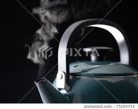 Kettle steam 73293753