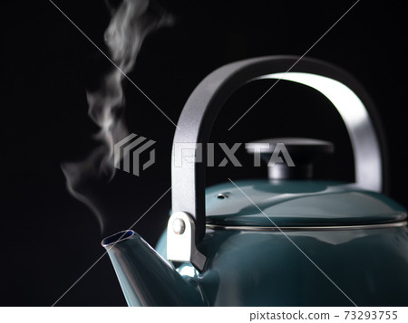 Kettle steam 73293755