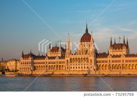 Hungary Budapest Parliament Building and Danube Hungary Budapest Parliament Building and Danube 73295708