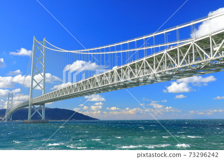 [Hyogo Prefecture] Akashi Kaikyo Bridge under sunny weather 73296242