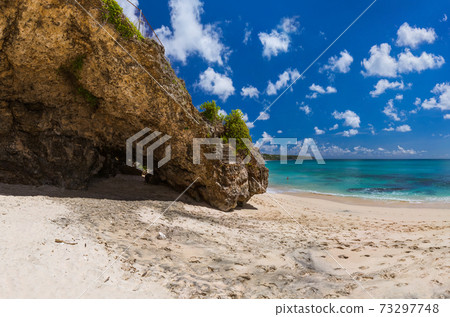 Dreamland Beach - Bali Indonesia 73297748