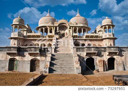 The beautiful ornate domes and arches of a traditional North Indian palace in Mandawa, Rajasthan The beautiful ornate domes and arches of a traditional North Indian palace in Mandawa, Rajasthan 73297931