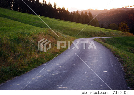 the Mountain road the Mountain road 73301061