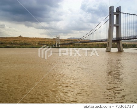 Loess Plateau and Yellow River-Chinese Zhongwei Shapotou Loess Plateau and Yellow River 73301737