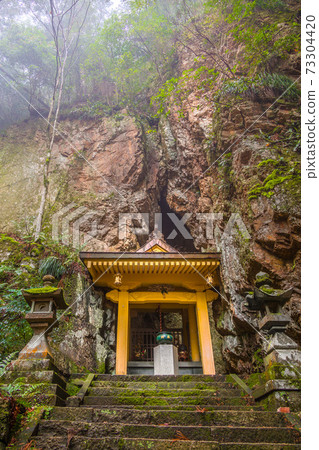 岩洞中的Fudo Myoo（兵庫縣丹波市彥半町卡拉）*作品註釋區中的拍攝位置 73304420