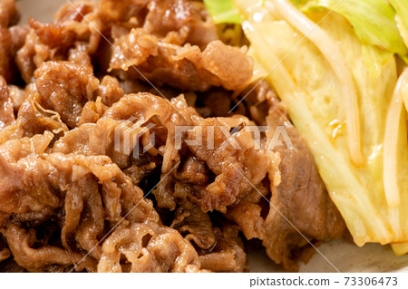 Yakiniku (Japanese black beef shoulder loin, sauce grilled) is up. Yakiniku (Japanese black beef shoulder loin, sauce grilled) is up. 73306473