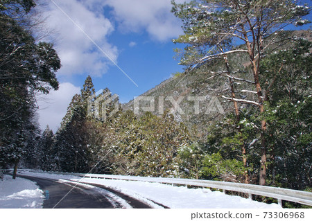 和歌山縣田邊市龍津村冬季國道371號龍津村 73306968