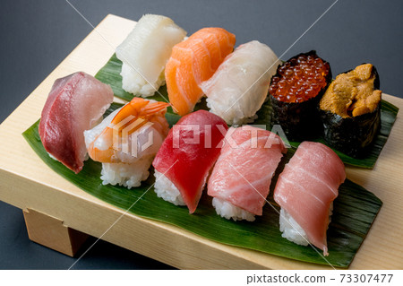 Sushi set 73307477