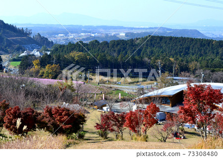 Sightseeing spot in Minamiaso "Tawarayama Exchange Center Moe no Sato" 73308480