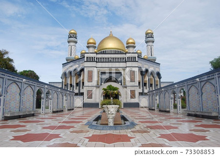 Brunei Mosque Jami As Hassanal Bolkiah Mosque ② 73308853