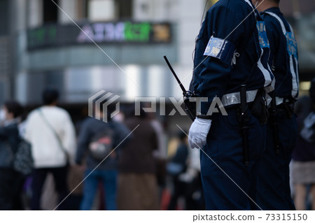 面具警察澀谷電暈下午過境緊急申報市中心青年爭奪穿越 面具警察澀谷電暈下午過境緊急申報市中心青年爭奪穿越 73315150