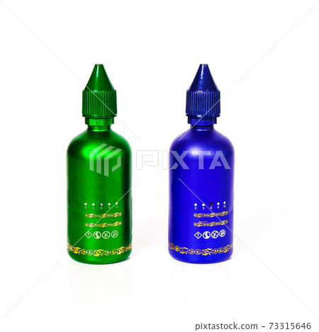 E cigarette liquid bottle ,vaporize smoke. 73315646