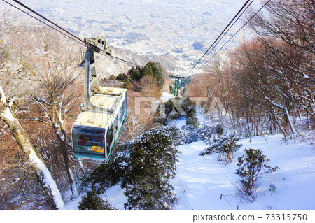 冬天的大和克杉山的索道 73315750