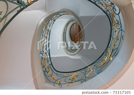 Beautiful vintage spiral circle staircase 73317105