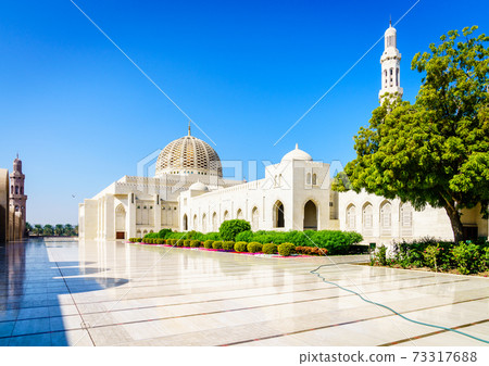 Sultan Qaboos Grand Mosque 73317688