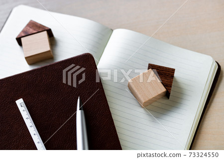 Notebook and building blocks 73324550