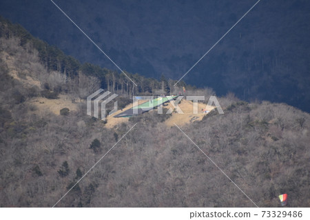 Hang glider base 73329486