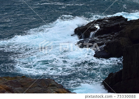 Motonosumi Shrine, Yamaguchi Prefecture 73330088