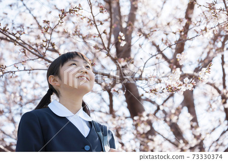 New junior high school student graduation from elementary school entrance image 73330374