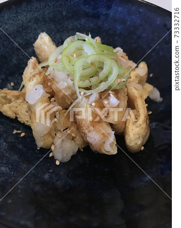 Fried sesame sauce, wife's home-cooked food, dinner at home, happy family Fried sesame sauce, wife's home-cooked food, dinner at home, happy family 73332716