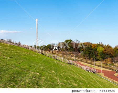 Refreshing Sayama Park hills in autumn 73333680