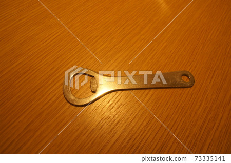 bottle opener bottle opener 73335141