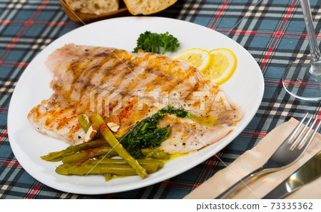 Roasted perch fish fillet Roasted perch fish fillet 73335362