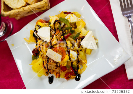 Autumn salad of potatoes, vegetables and fresh cheese Autumn salad of potatoes, vegetables and fresh cheese 73336382
