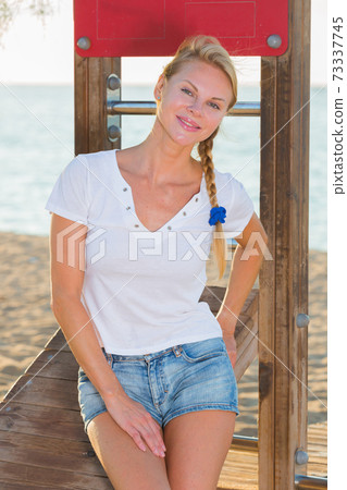 Sport woman 73337745