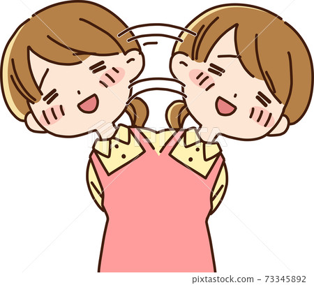 家庭主婦/女保育老師表達喜悅的女人 73345892