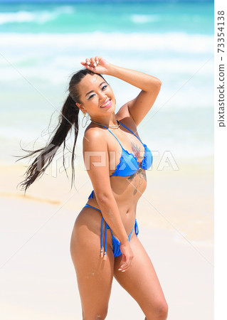 Tan on a beautiful beach Tan on a beautiful beach 73354138