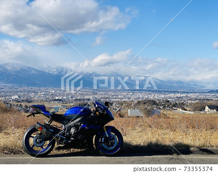 YZF-R6 and downtown Matsumoto city 73355374