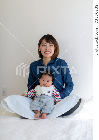 Mom and baby Mom and baby 73356838