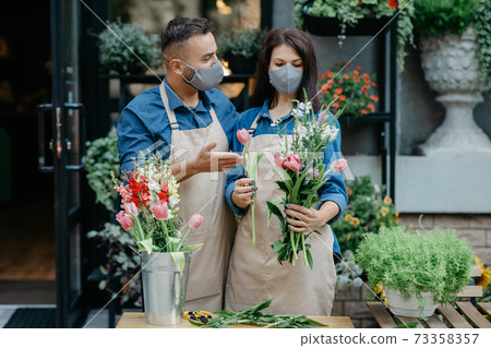 Creative occupation in floral boutique and social distance 73358357