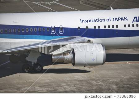 [ANA aircraft during taxiing at Haneda Airport Terminal 2] 73363096