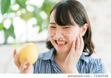 Temporomandibular disorders Temporomandibular disorders 73368546