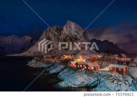 Reine village in winter. 73370921