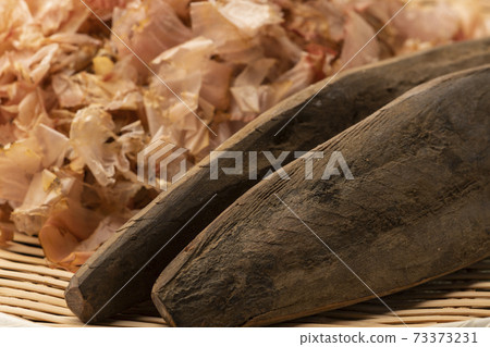 Katsuobushi black background Katsuobushi black background 73373231