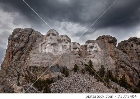 Rushmore 73375404