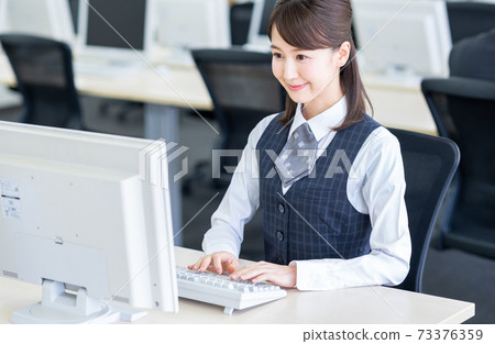 Office business woman 73376359