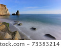 冬季大浪月亮海岸 73383214