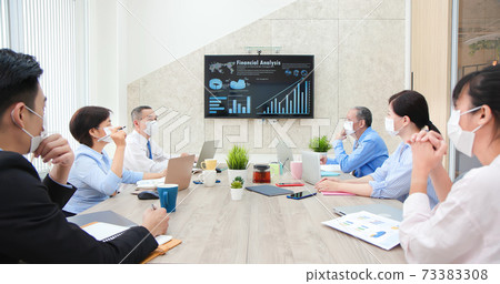 teamwork has a business meeting teamwork has a business meeting 73383308