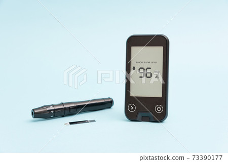Blood sugar level meter, diabetes set Blood sugar level meter, diabetes set 73390177