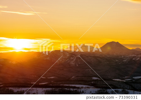 Dusk of Akan seen from Lake Mashu Observatory 73390331