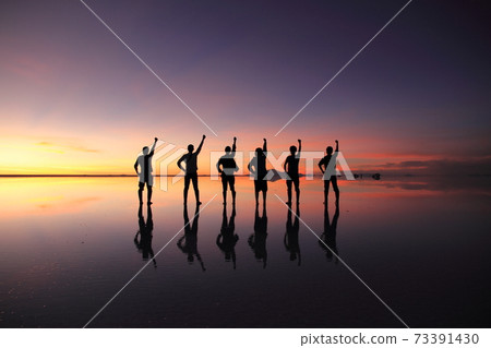 Friendship with friends I met at Uyuni salt lake Friendship with friends I met at Uyuni salt lake 73391430