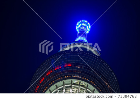 東京晴空塔Oshiage淺草下午中央東京夜空雲鋼墨田河建築高層塔著名的地方 73394768