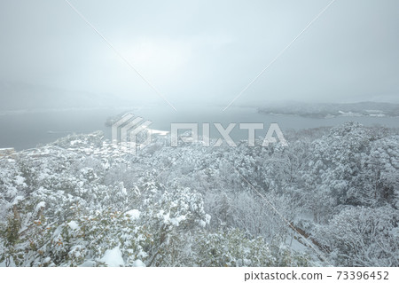 Amanohashidate, Kyoto Prefecture Snow scene Amanohashidate, Kyoto Prefecture Snow scene 73396452