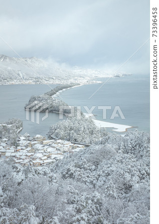 Amanohashidate, Kyoto Prefecture Snow scene Amanohashidate, Kyoto Prefecture Snow scene 73396458